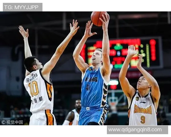 艾华卡与里斯本竞技的较量结果揭晓谁将胜出这场精彩对决 艾华卡与里斯本竞技的较量结果揭晓谁将胜出这场精彩对决