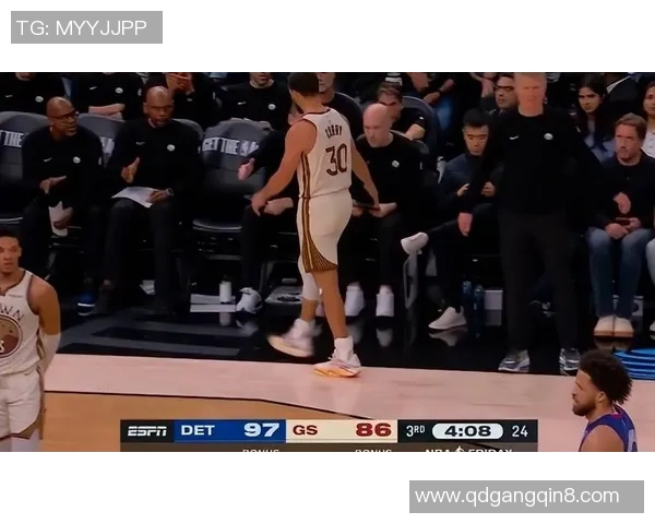 买卖两大超级巨星，这队正式宣告摆烂，勇士补强的时机来了